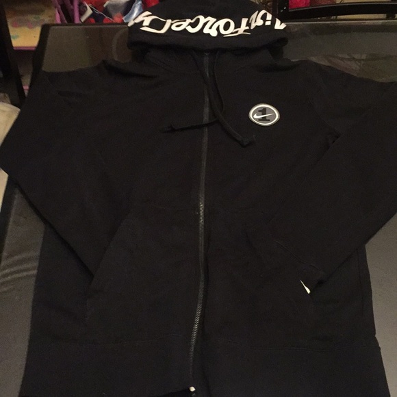 Nike hoodie - Picture 2 of 5